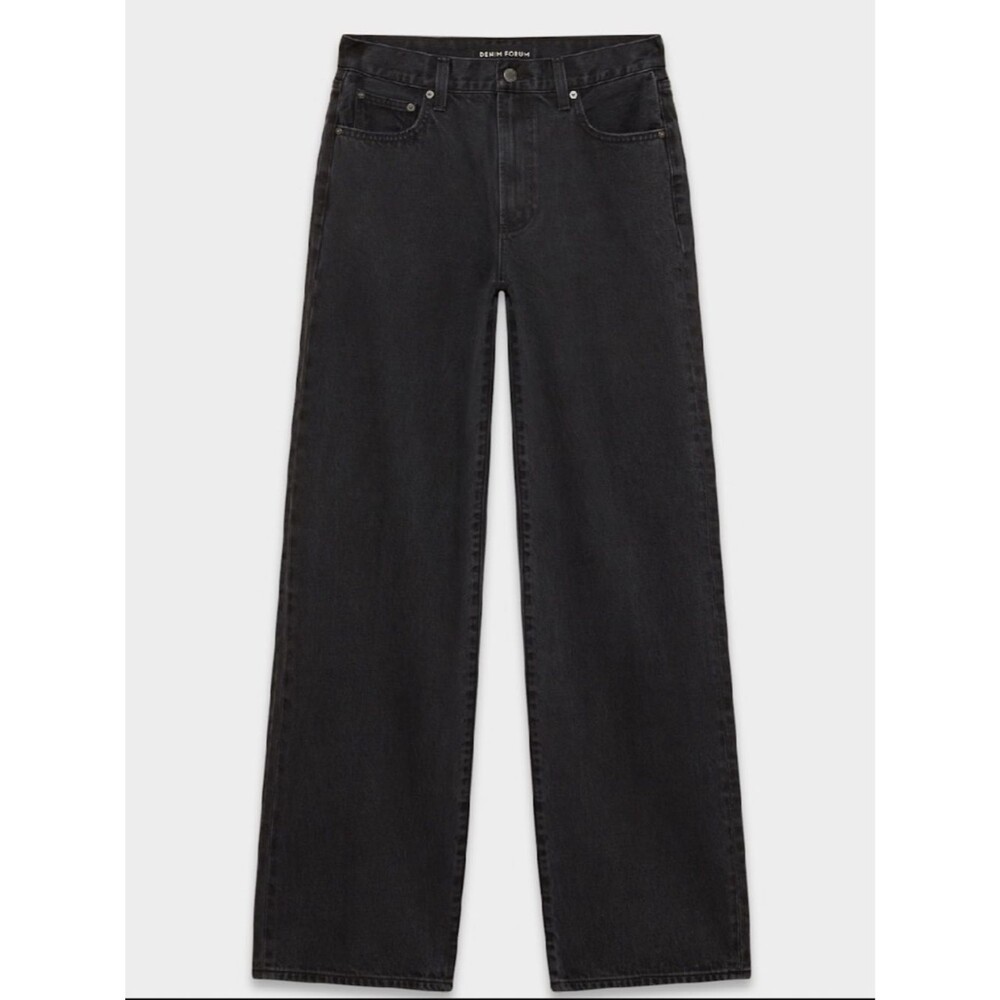 The Farrah Hi-Rise Jean in Black 24 ARITZIA DENIM FORUM